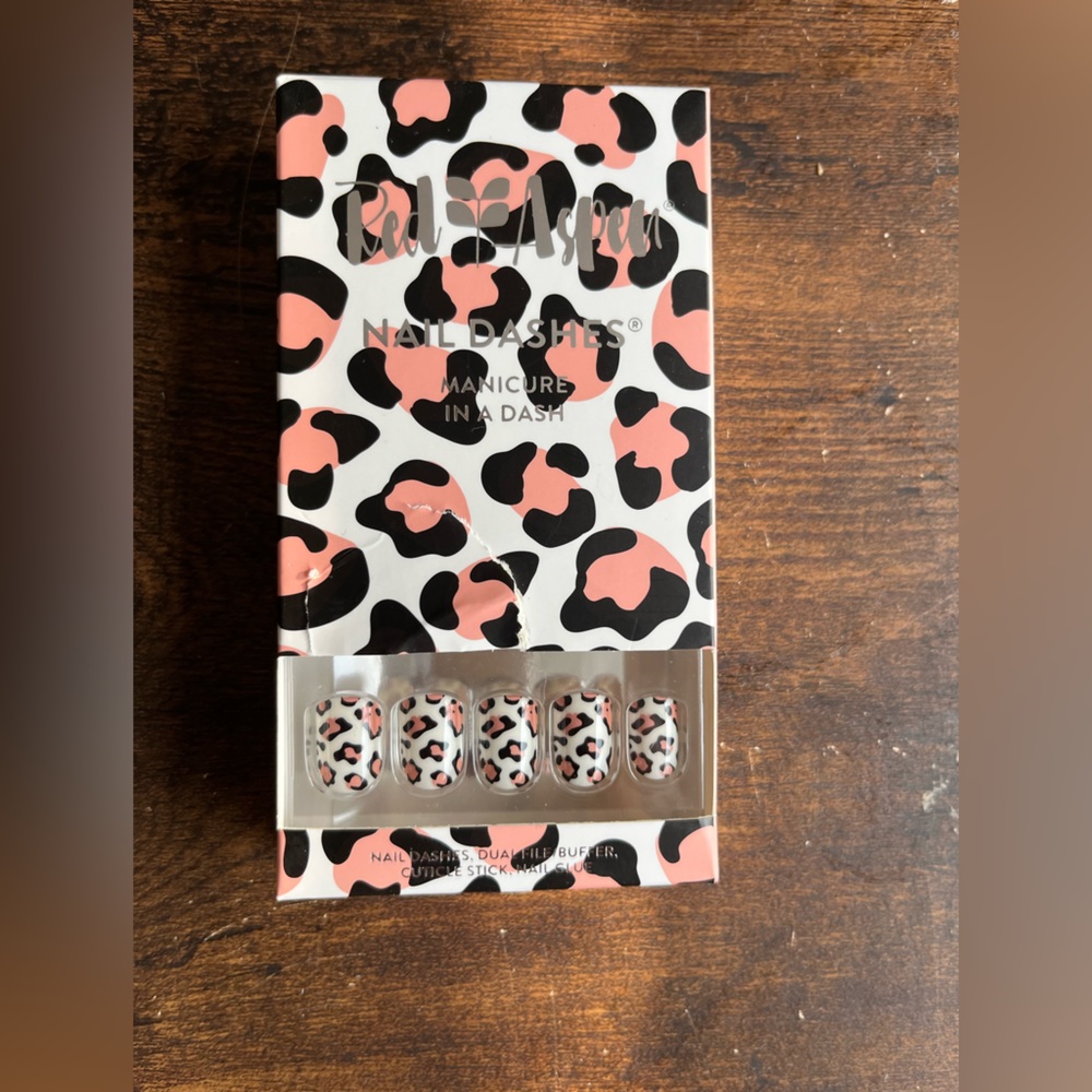 Red Aspen Nail Dashes - Leopard for Lydia